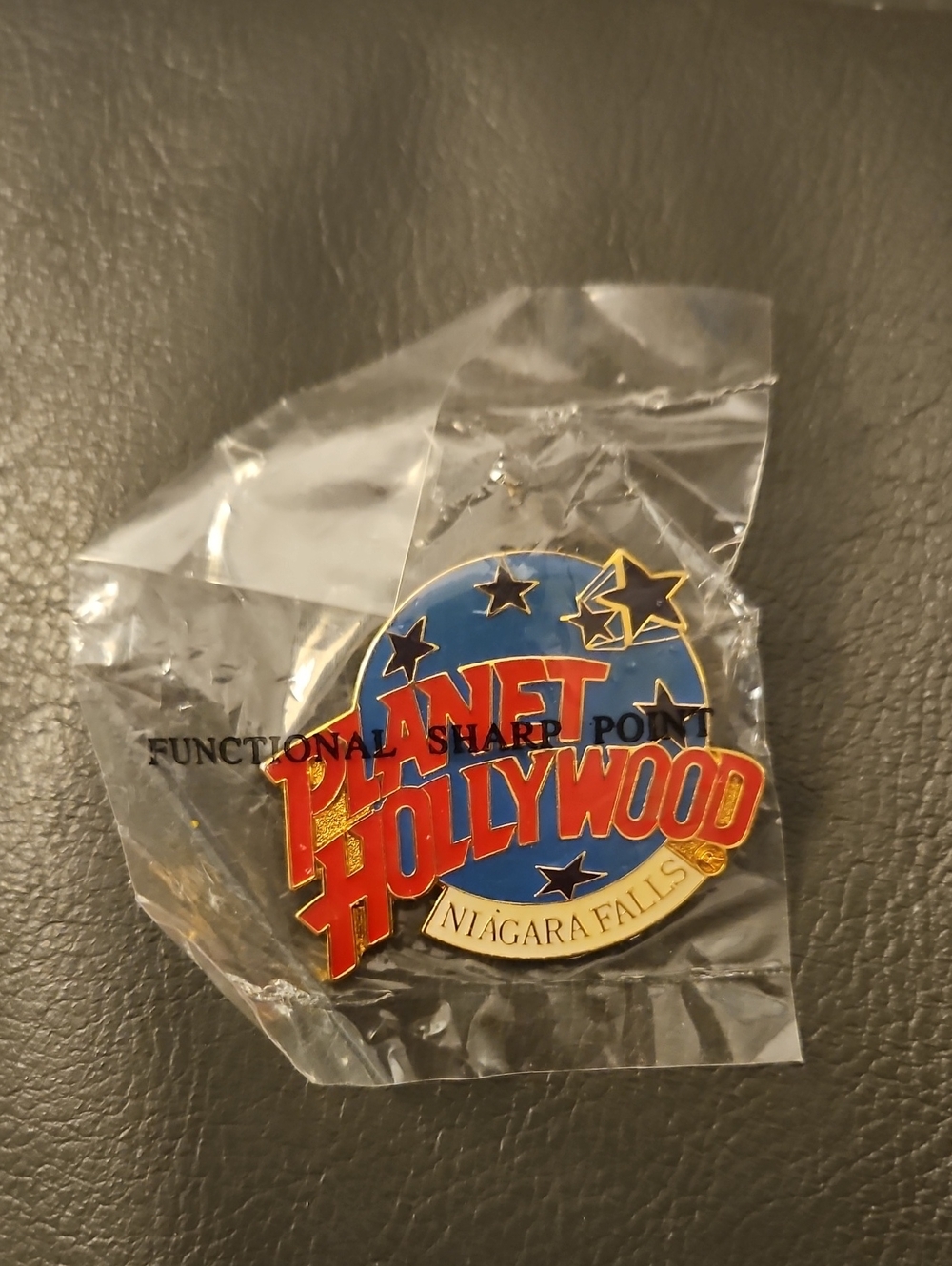 Niagara Falls Planet Hollywood Pin
